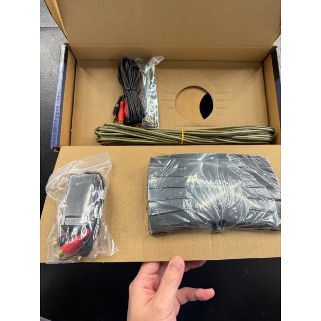 AURA低音振動器AST-3B-4 BassShaker PLUS(含擴大機) 